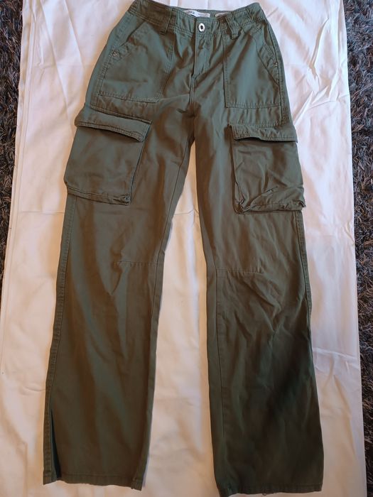 Spodnie bojówki  w kolorze khaki