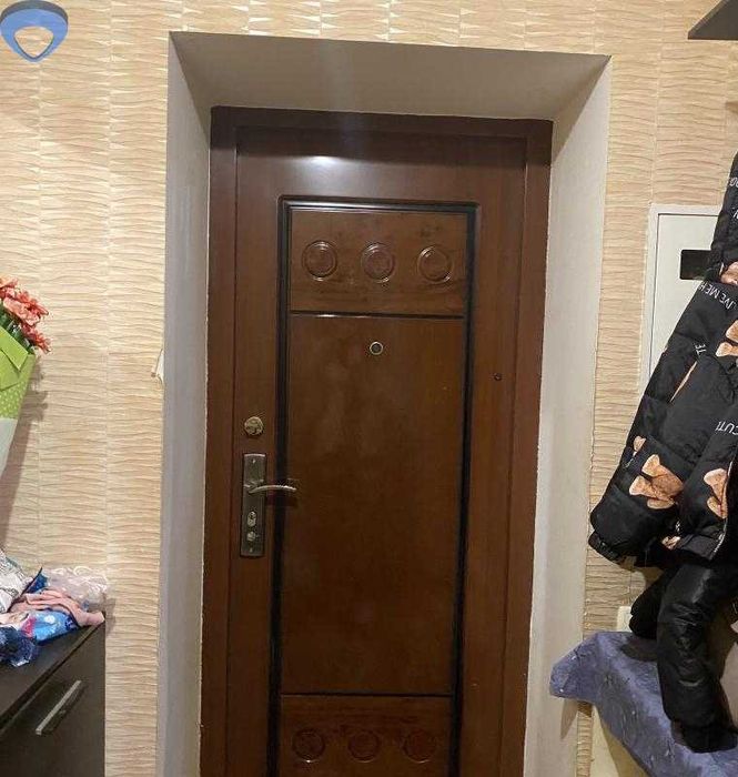 Продам виділену Квартиру на вул. Заболотного , все своє!