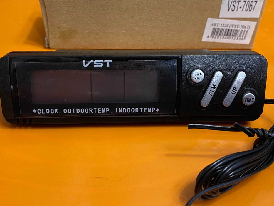 Автомобільний годинник із термометром vst-7067