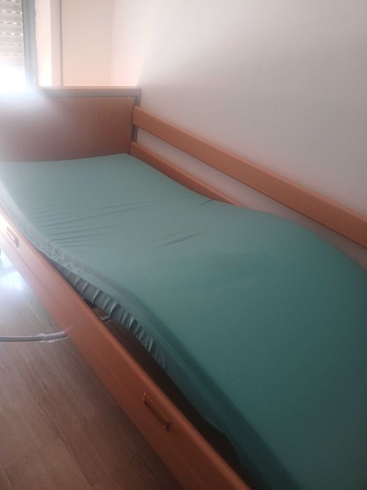 Cama articulada