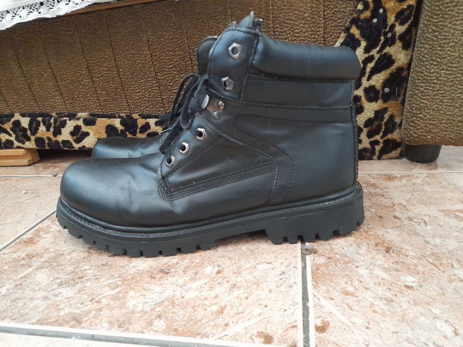 Черевики чоловічі