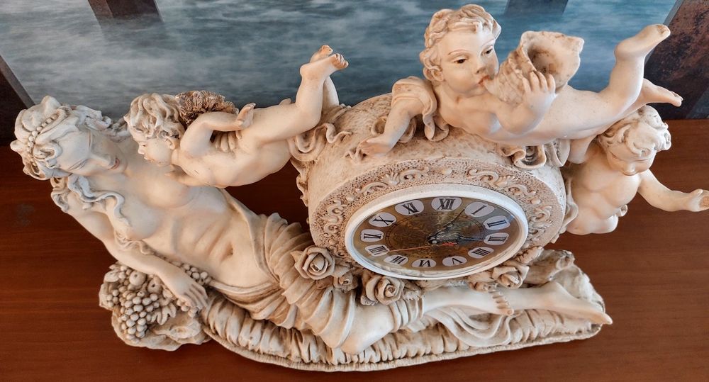 Relógio decorativo com Anjos