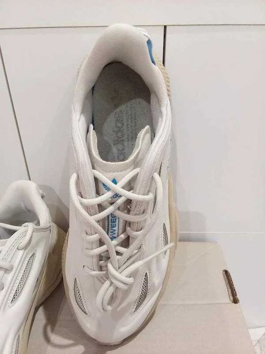 sportowe sneakersy marki Adidas Ozweego Celox 39 1/3 wkładka 25 cm