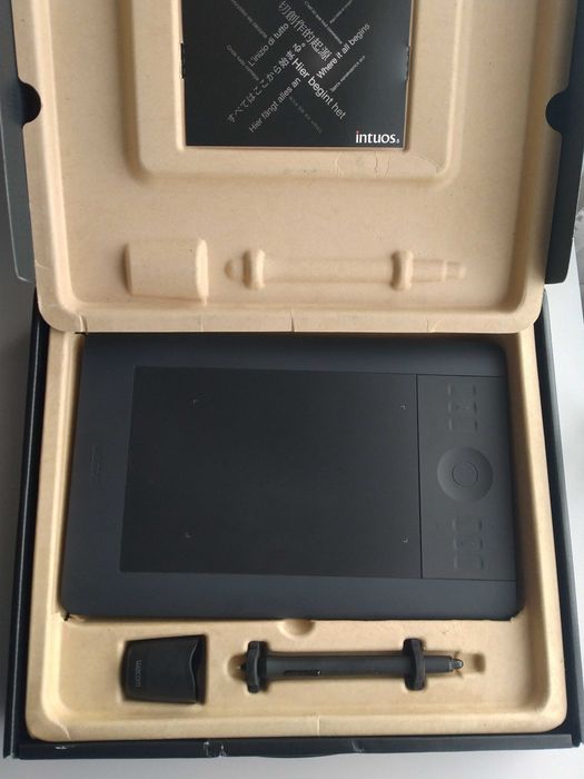Intuos 5 small PTH450 графічний планшет