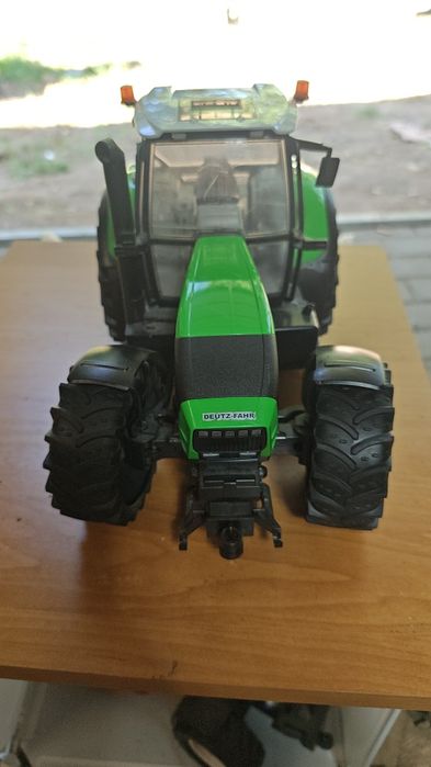Bruder traktor deutz