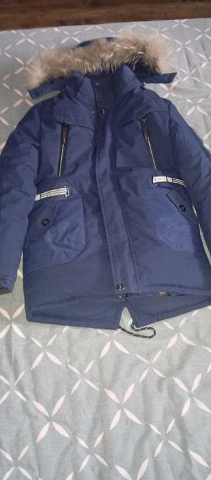 Зимова куртка на хлопчика 10-12 років