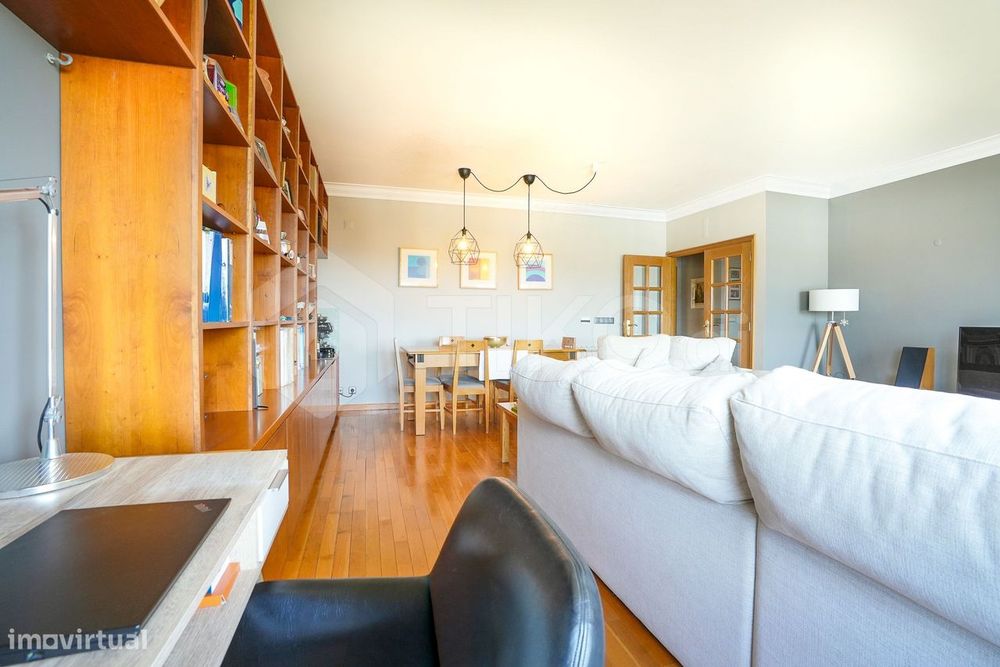 T3 Com 139 M², 2 Lugares De Garagem E Arrecadação | Telheiras, Lisboa