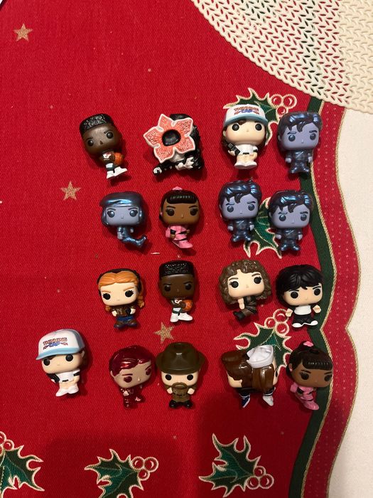 stranger things kinder joy