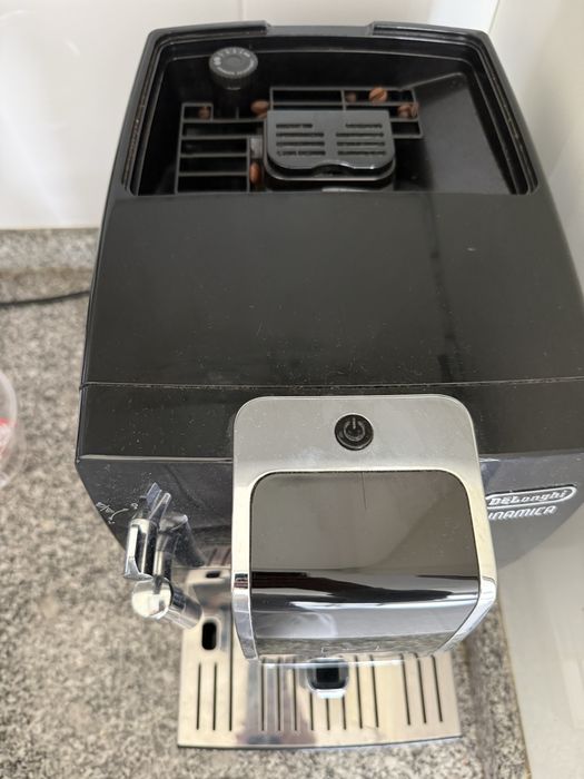 Máquina de Café De'Longhi Dinamica