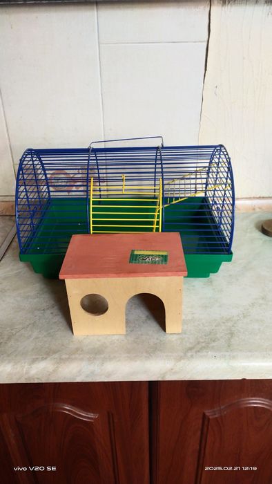 Продам 2 Клетки с набором для грызунов
