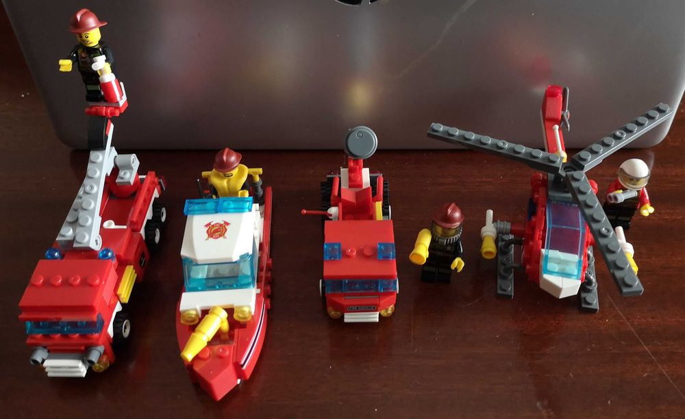 Lego conjunto BOMBEIROS