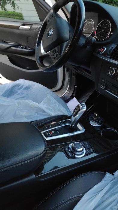 Продаю  свою  любимую  машину ! BMW X3  2012  конец  года, Салон