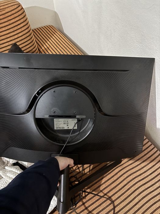 Monitor curvo 144Hz Odyssey g5