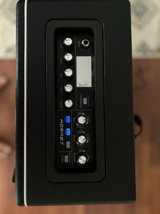 Amplificador Mooer Hornet 15W - Combo Black - Estado de Novo