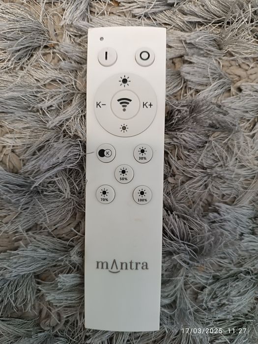 Candeeiro de teto preto regulável