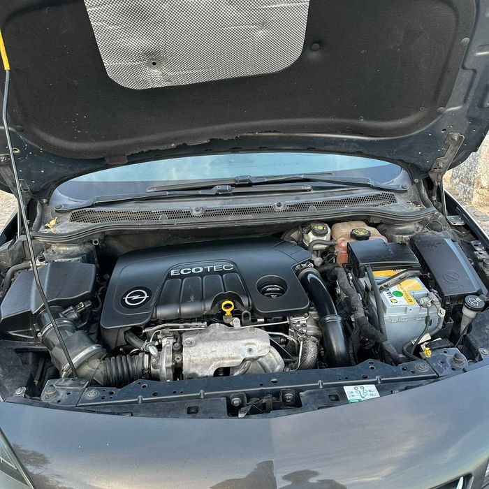 Opel Astra Sports tourer 136cv