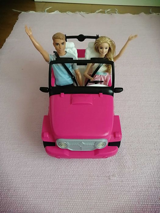 Barbie pink jeep Malibu +  Ken