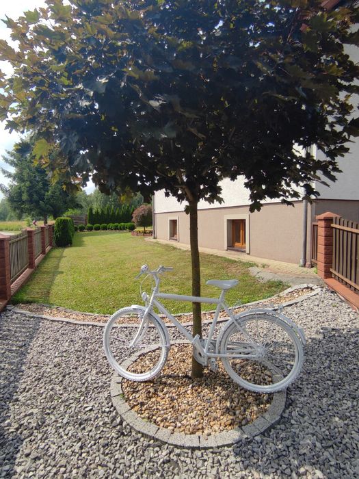 Rower biały ozdoba do ogrodu kwietnik