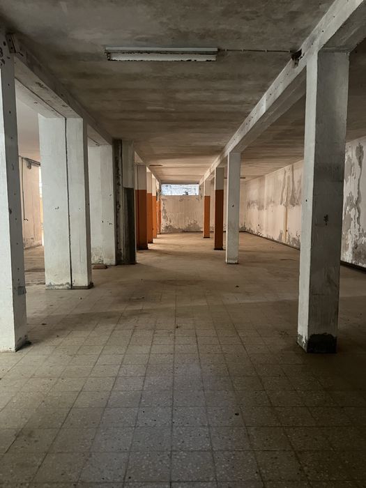 Espaço Comercial – APROX. 900 m²