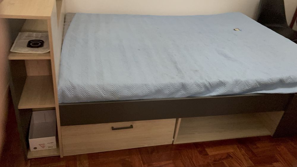 Cama de casal com colchao