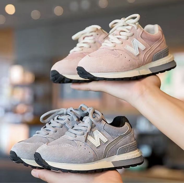 Брендові дитячі кросівки