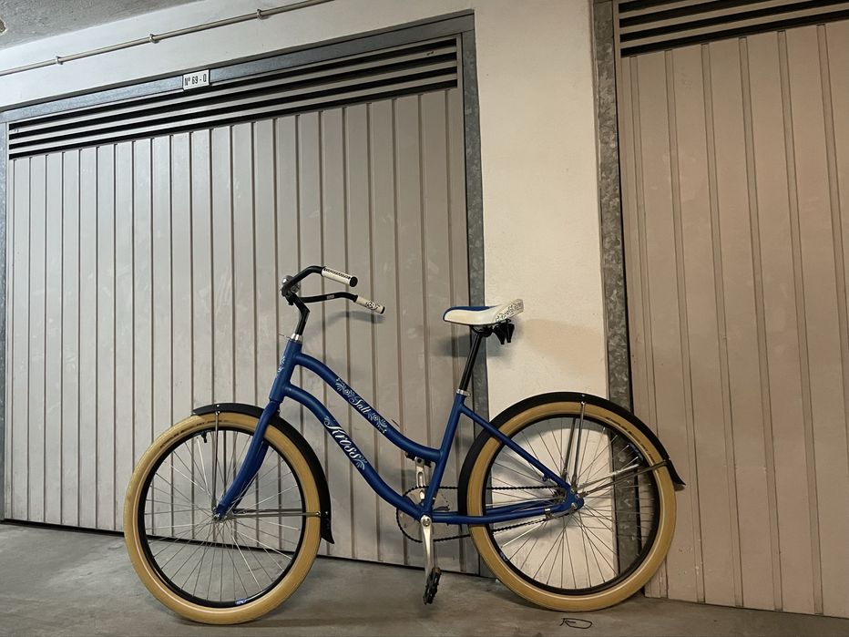 Duas Bicicleta califoneanas (roda 26)