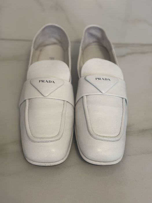 Лофери Prada 38p. Оригінал