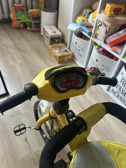 Велосипед дитячий триколісний з батьківською ручкою