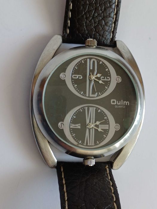 Масивний, 2 в 1, унісекс годинник oulm, кварц, ремінець шкіра.