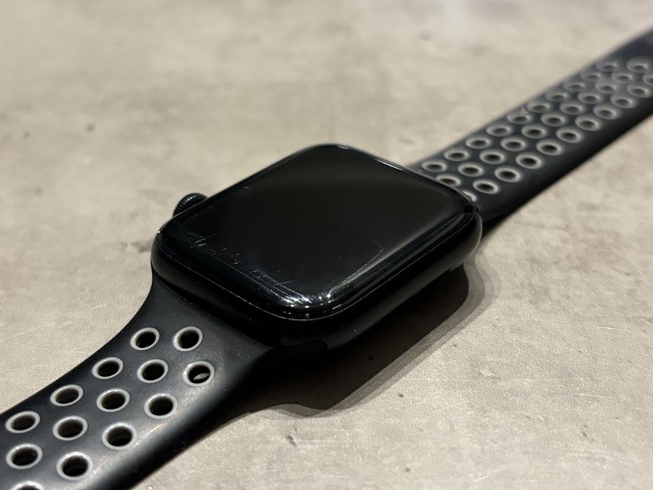 Apple Watch SE 2 44mm GPS Midnight