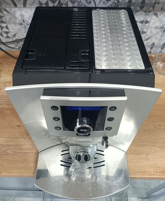 Ekspres ciśnieniowy do kawy DeLonghi Perfecta Cappuccino