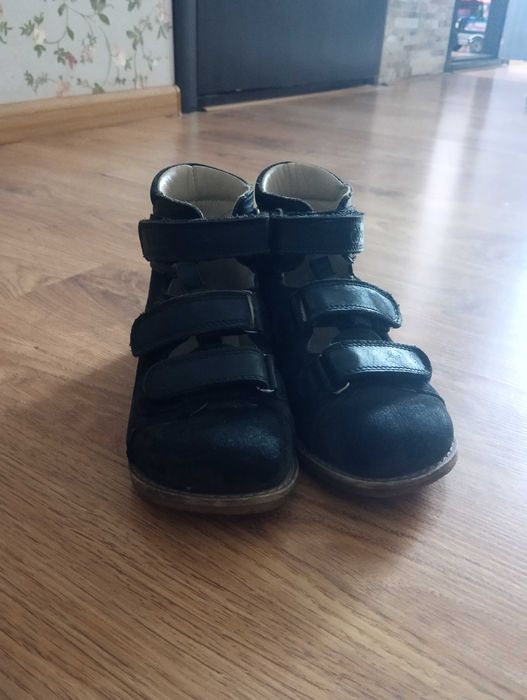 Взуття ортопедичне