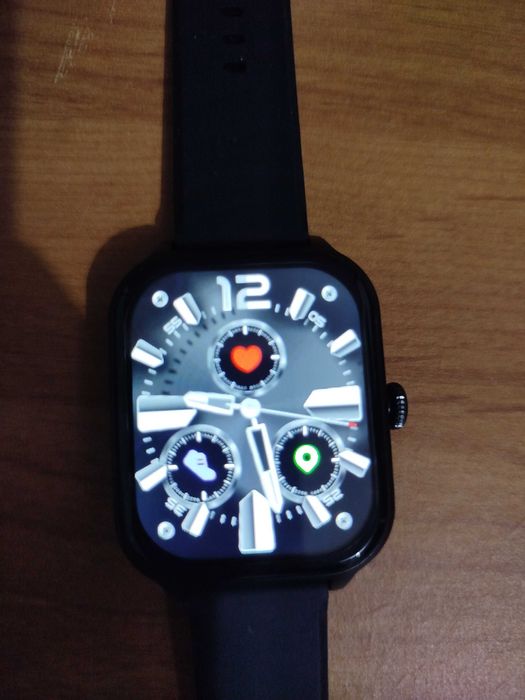 Smartwatch novo faz e recebe chamadas