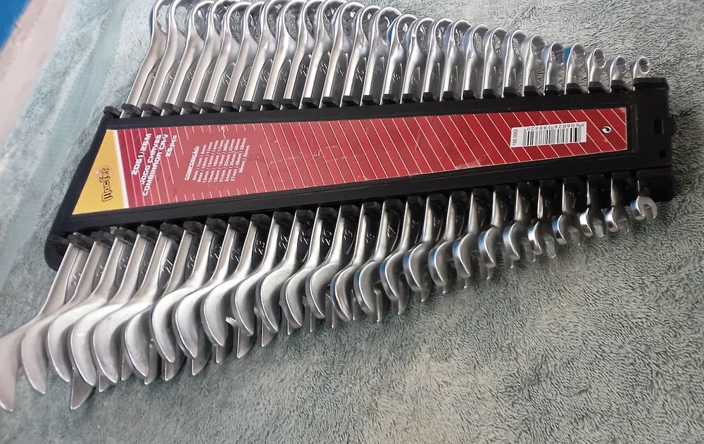 Jogo de chaves combinada