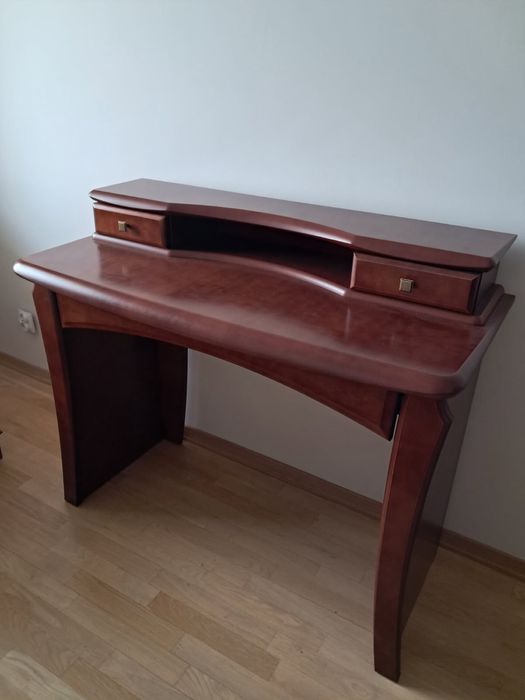 Do sprzedania toaletka z lustrem