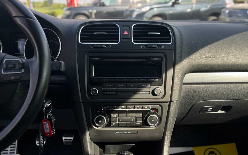 Volkswagen Golf 2011