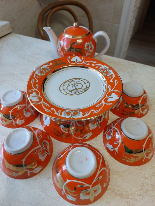 Продам     сервиз.