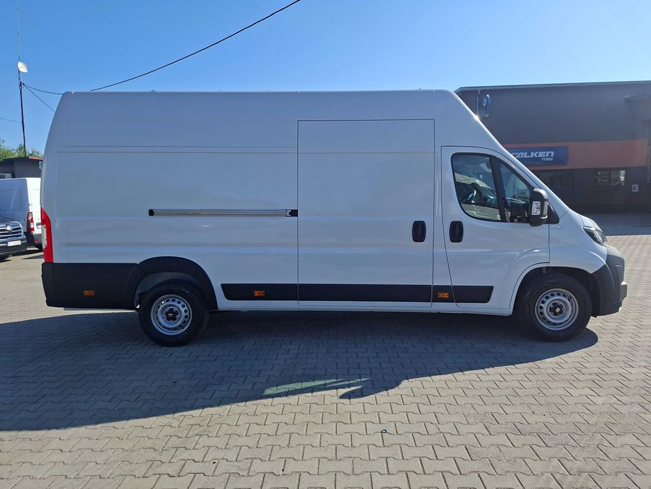 Wynajem busa Fiat Ducato/2026R./L4H3/140KM/
