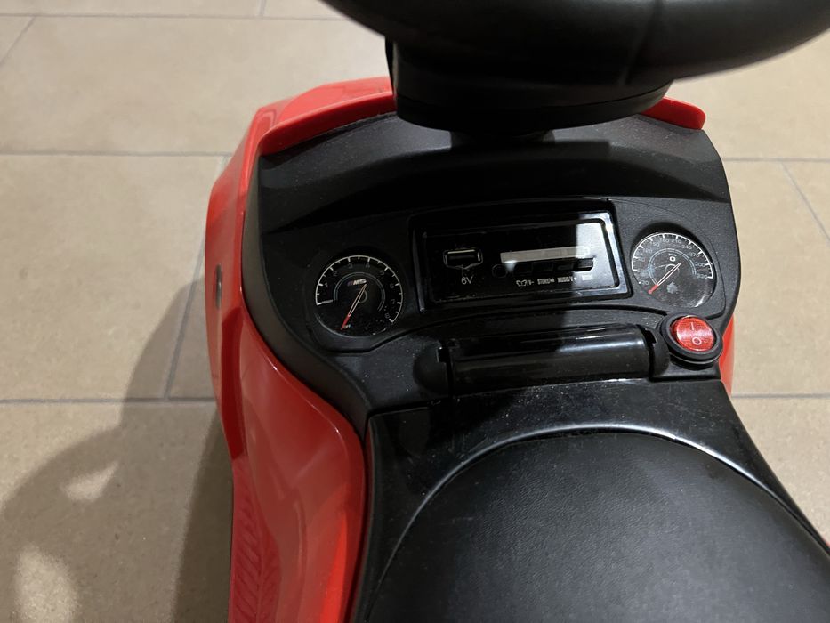 Толокар BMW машинка