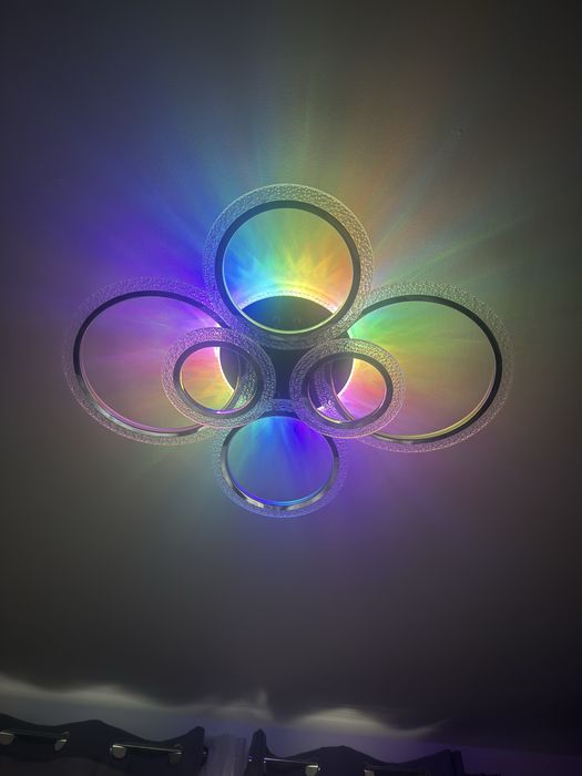 Żyrandol lampa sufitowa led rgb