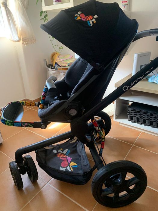 Carrinho bebê Quinny Britto