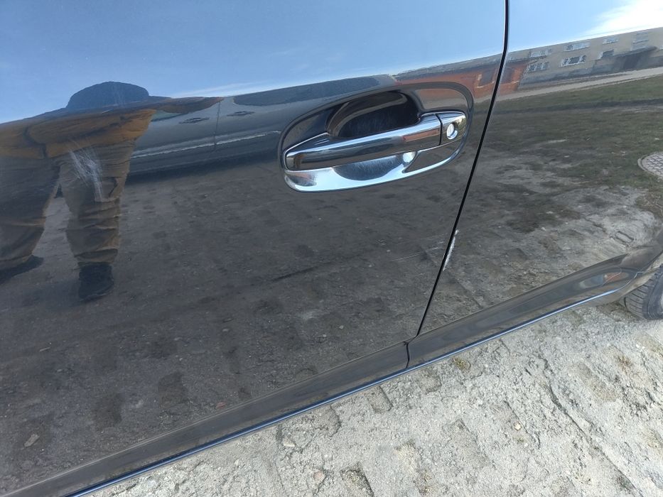 Toyota Avensis T27 2012 rok