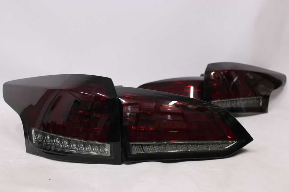 Lampy tył tylne FORD FOCUS MK3 SW 11-18 Kombi Dynamic RED SMOKE LED