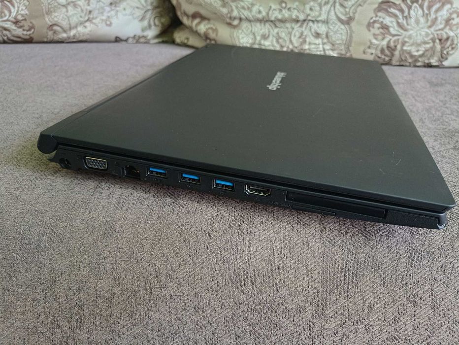 15.6"FullHD IPS Clevo N350DW/Core i3 7gen (десктопний)