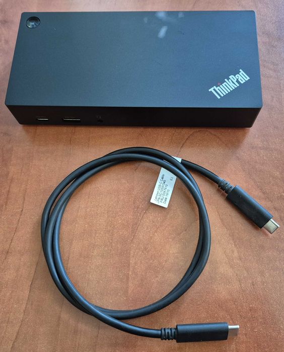 Lenovo ThinkPad Universal USB-C Dock Gen2 40AS + przewód USB-C