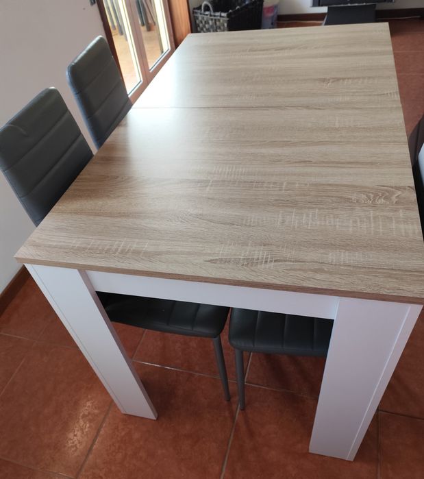 Conjunto mesa extensíve l+ 4cadeiras