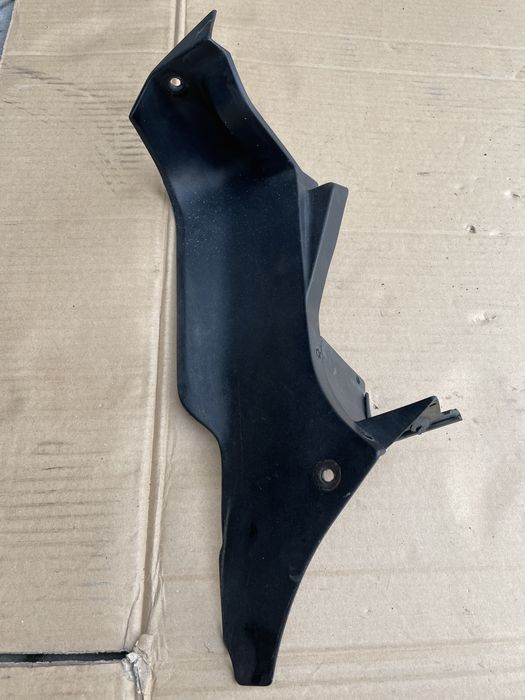 Wypełnienie czachy czaszy lewe honda cbr 900rr sc33 polift