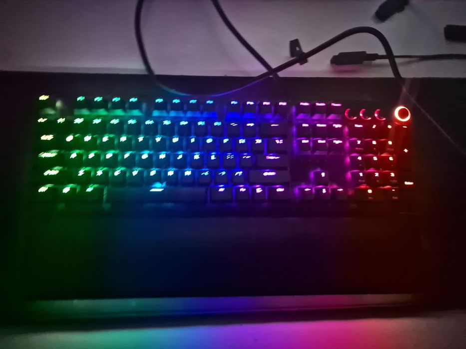 Razer Huntsman Elite (COMO NOVO) + Upgrade PBT Keycaps