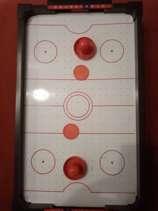 Cymbergaj hokel stołowy