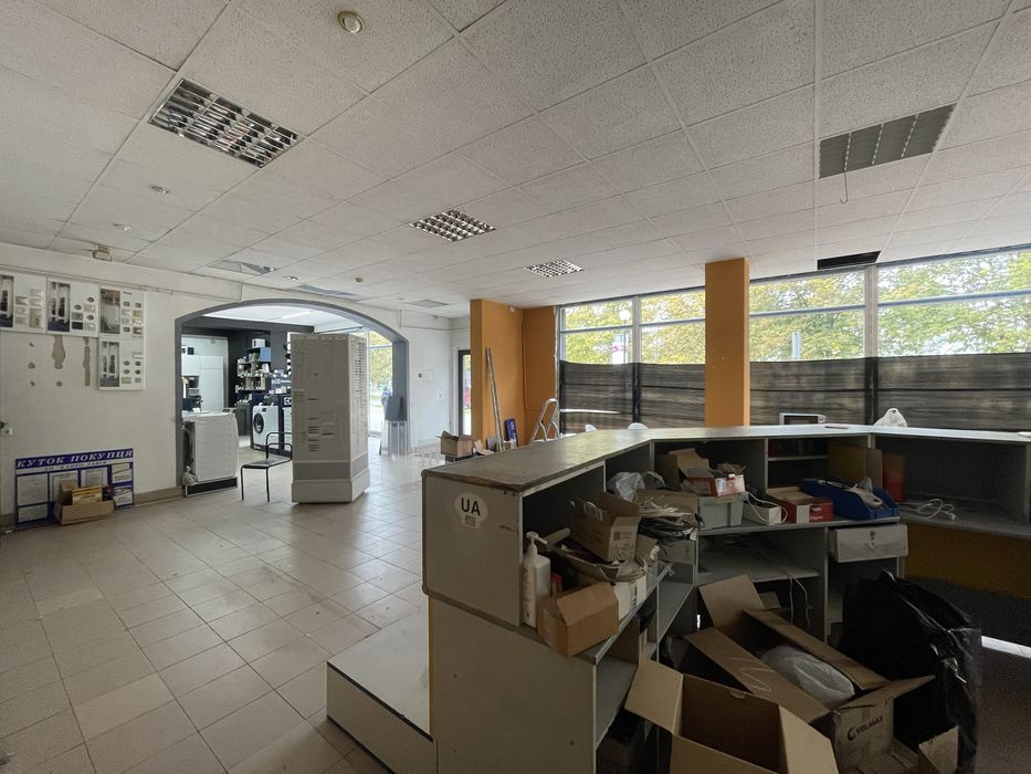 Оренда фасаду на Володимира Великого навпроти ЖК Америка (кол. Капро)